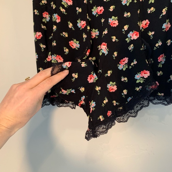 🌺Free People Skort🌺 - Picture 3 of 5